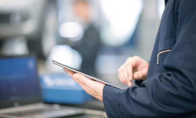 ZF dobra vendas online no mercado de reposição