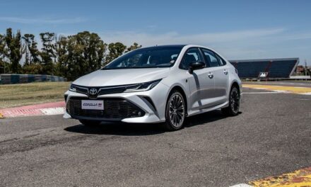 Toyota inicia vendas do novo Corolla GR-S