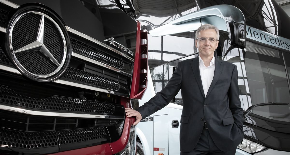Karl Deppen recebe novas atribuições da Daimler, mas fora do Brasil
