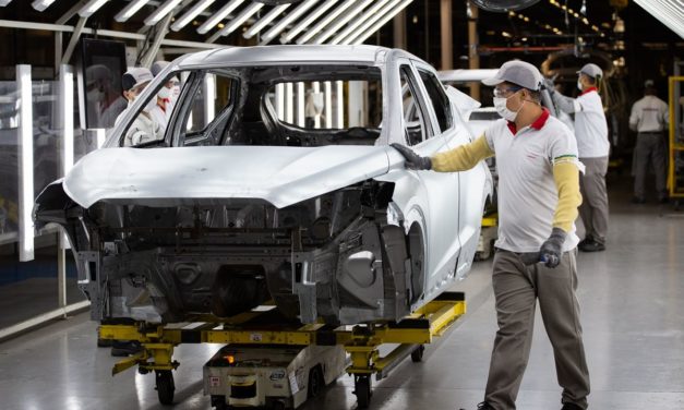 Nissan inicia produção do novo Kicks em Resende