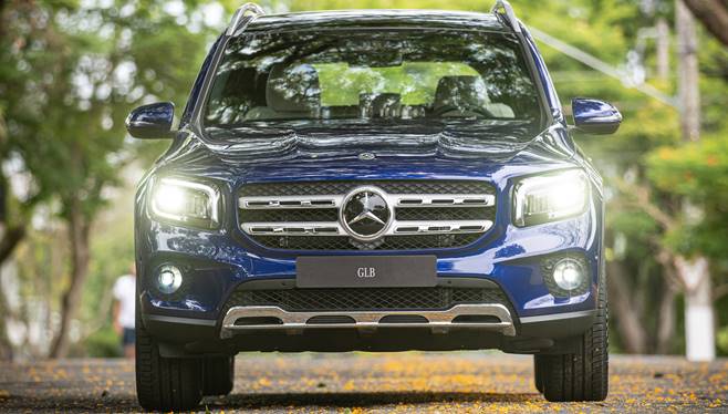 Mercedes-Benz inicia a venda de duas novas versões do GLB 200