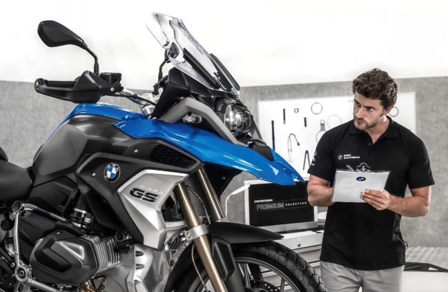 BMW lança programa de motos seminovas com garantia de fábrica