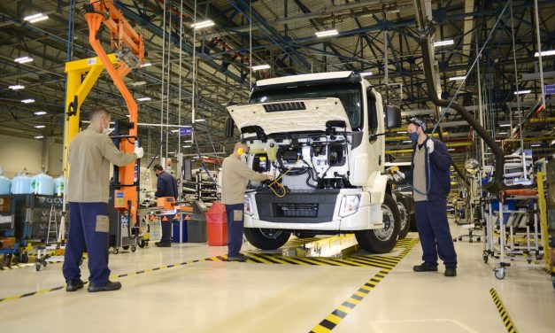 Produção de caminhões fecha o primeiro trimestre em alta 4%