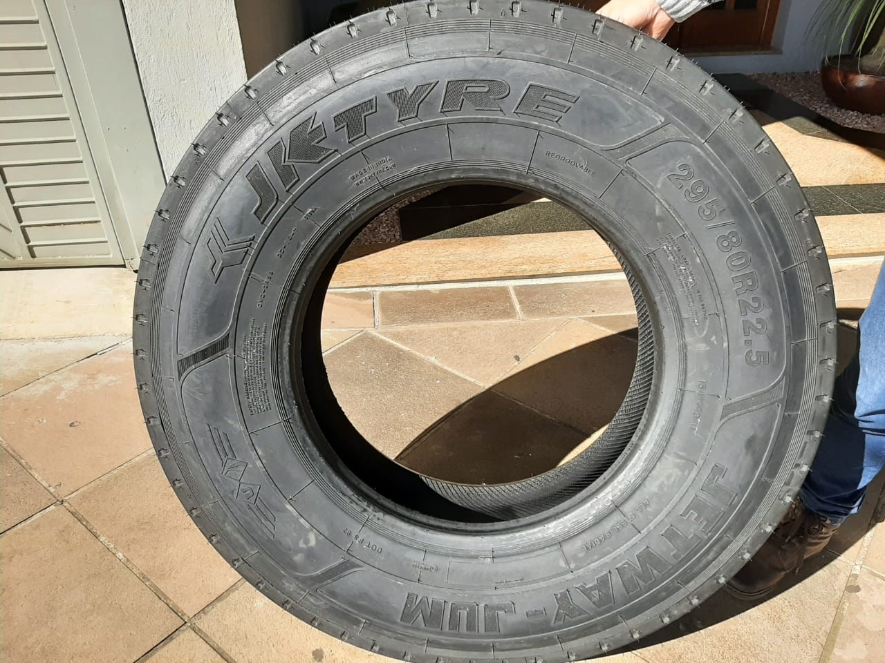 Rodofort importa pneus da Índia para garantir entregas no País