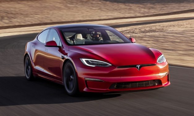 Novo Tesla Modelo S chega a 100 km/h em apenas 2 segundos