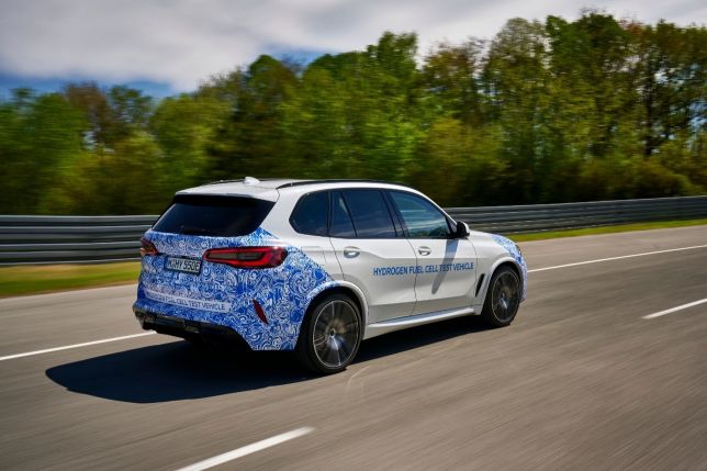 BMW testa elétrico que utiliza hidrogênio como combustível primário
