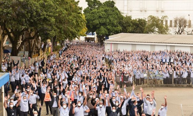 Trabalhadores da GM rejeitam contraproposta e greve continua