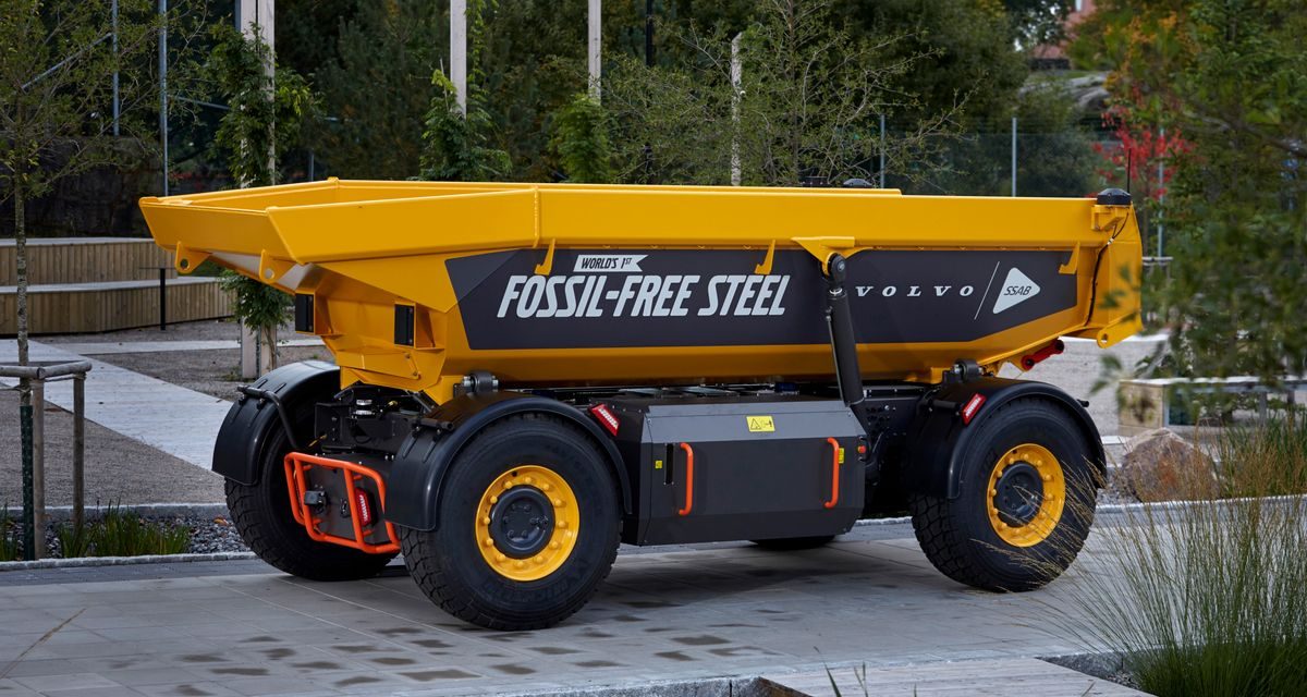 Volvo CE apresenta inédita máquina construída com aço livre de fósseis