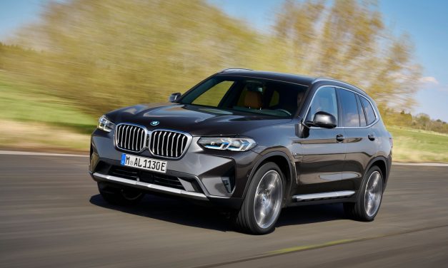 BMW X3 híbrido plug-in tem preços de R$ 400 mil a R$ 450 mil