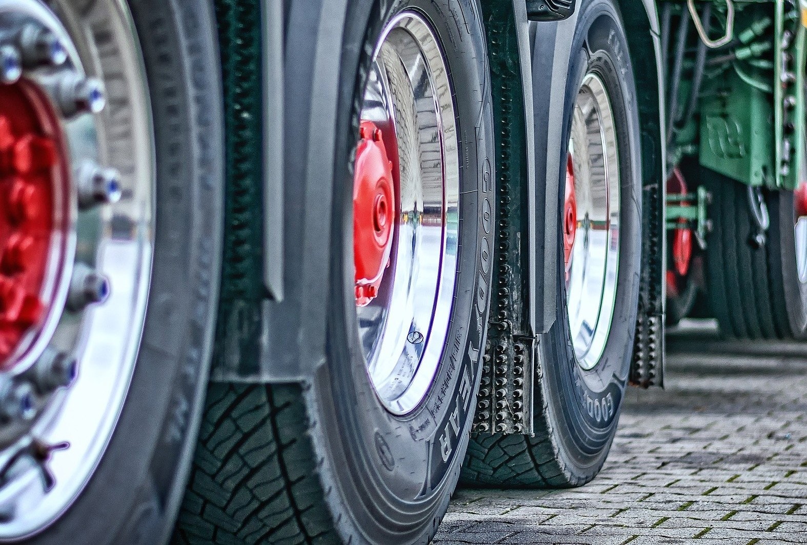pneu caminhões pixabay