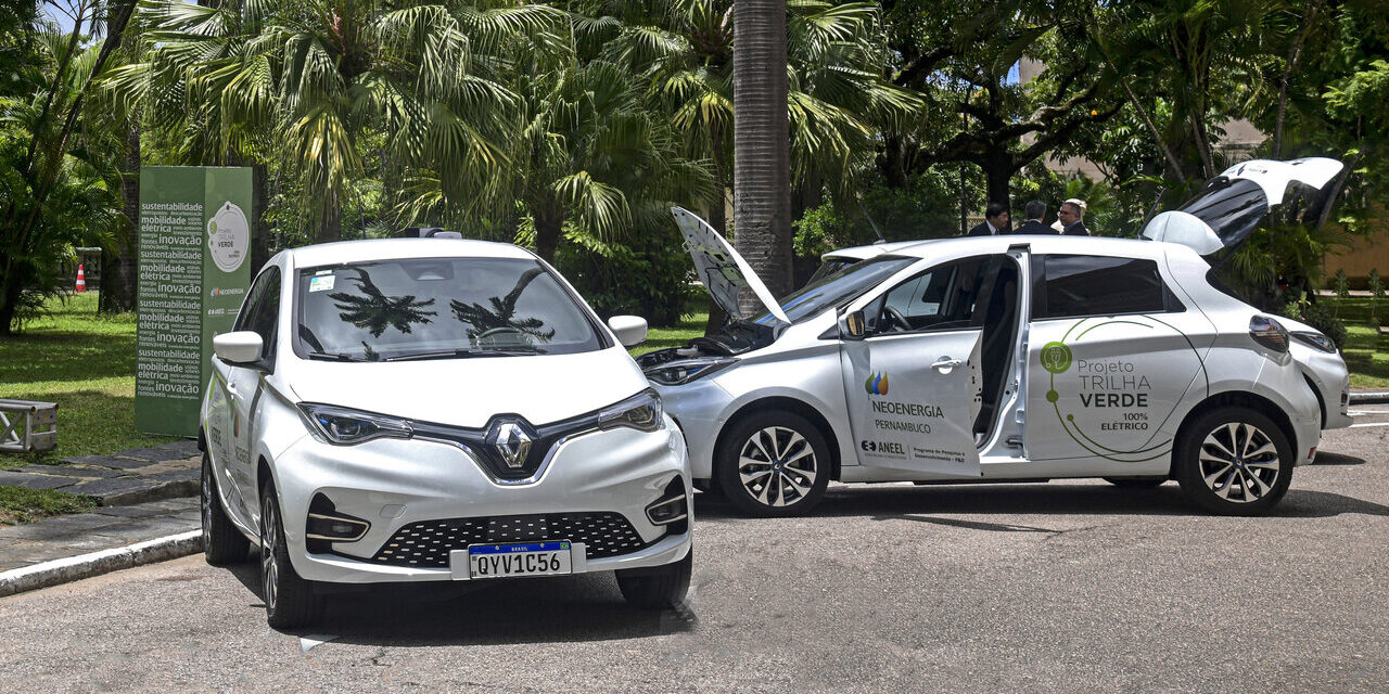 Renault amplia frota de veículos elétricos em Noronha
