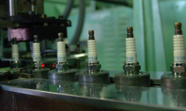 NGK já produziu 2,5 bilhões de velas de ignição no Brasil