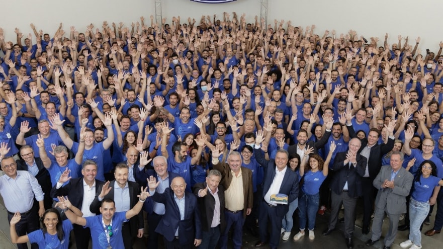 Ford reforça centro de engenharia com 500 novos profissionais