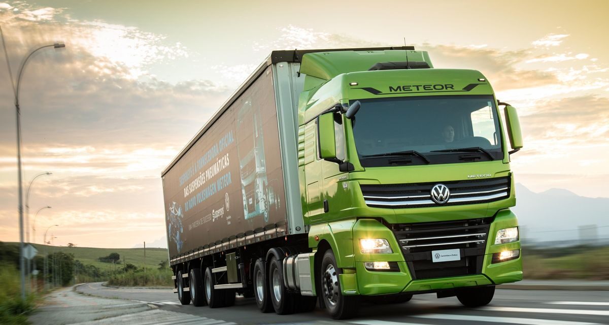 VW and Mercedes-Benz dispute truck lead unit by unit