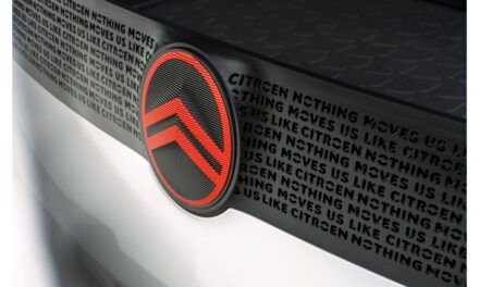 A centenária Citroën ganha nova identidade visual
