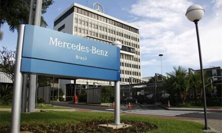 Mercedes-Benz prorroga contrato de trabalhadores temporários