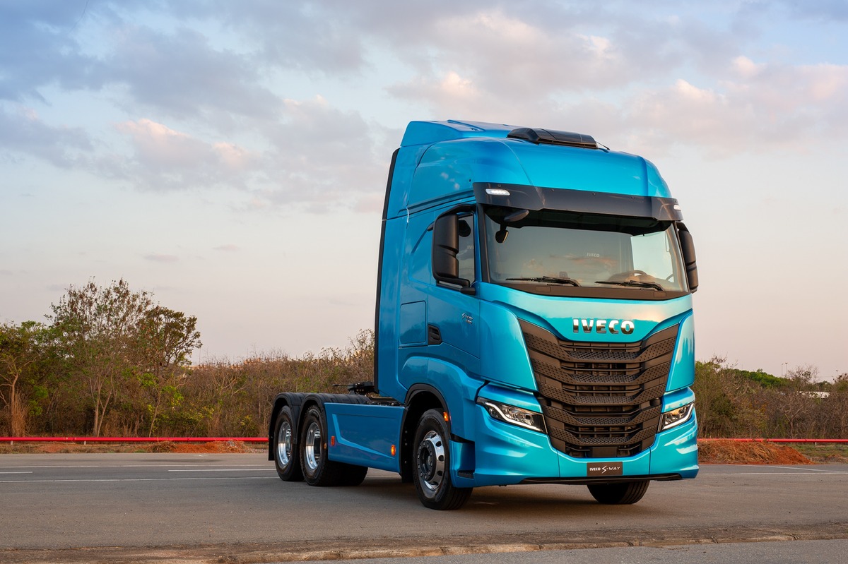 Giovanella Transportes aposta no Iveco S-Way com a compra de 50 unidades