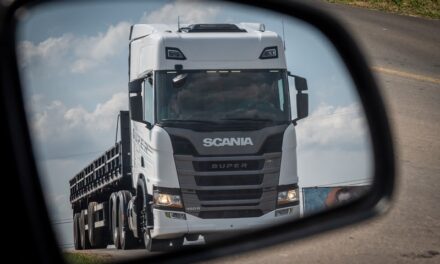 Aiming the agribusiness, Scania launches rental service at the Fenatran