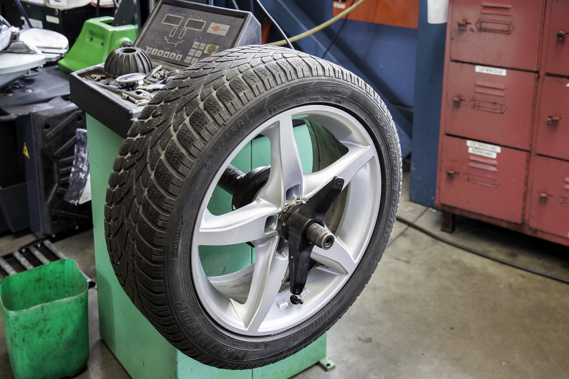 Indústria de pneus amplia vendas em outubro