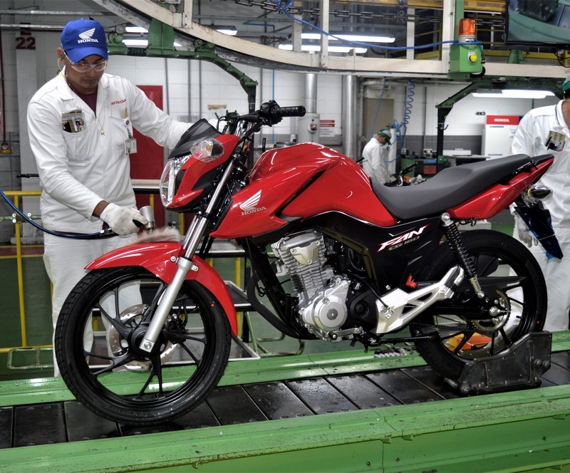 Honda acumula produção de 8 milhões de motos flex