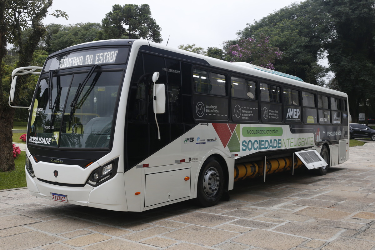 Scania ônibus a gás - compagas - curitiba