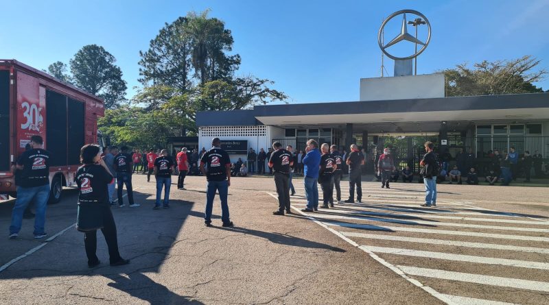Mercedes-Benz anuncia processo de terceirização em Campinas
