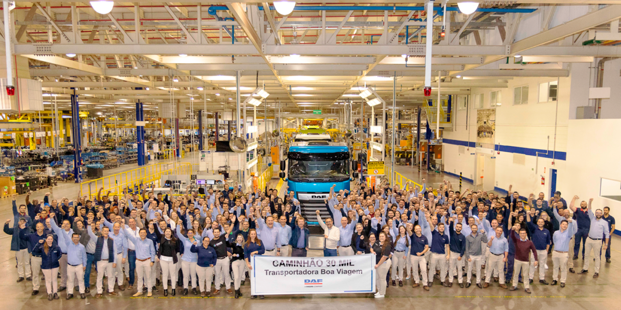 Em 10 anos, 30 mil caminhões produzidos pela Daf no Brasil