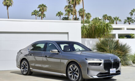 BMW revela autonomia de 479 km do seu elétrico i7