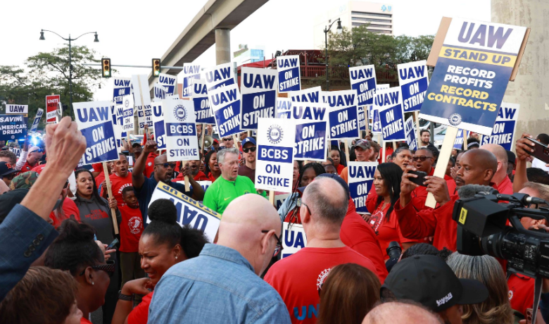 Strike in the USA hits GM, Stellantis and Ford for four days