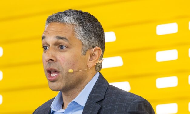 Três montadoras iniciam 2024 com promessa de “anúncios relevantes”