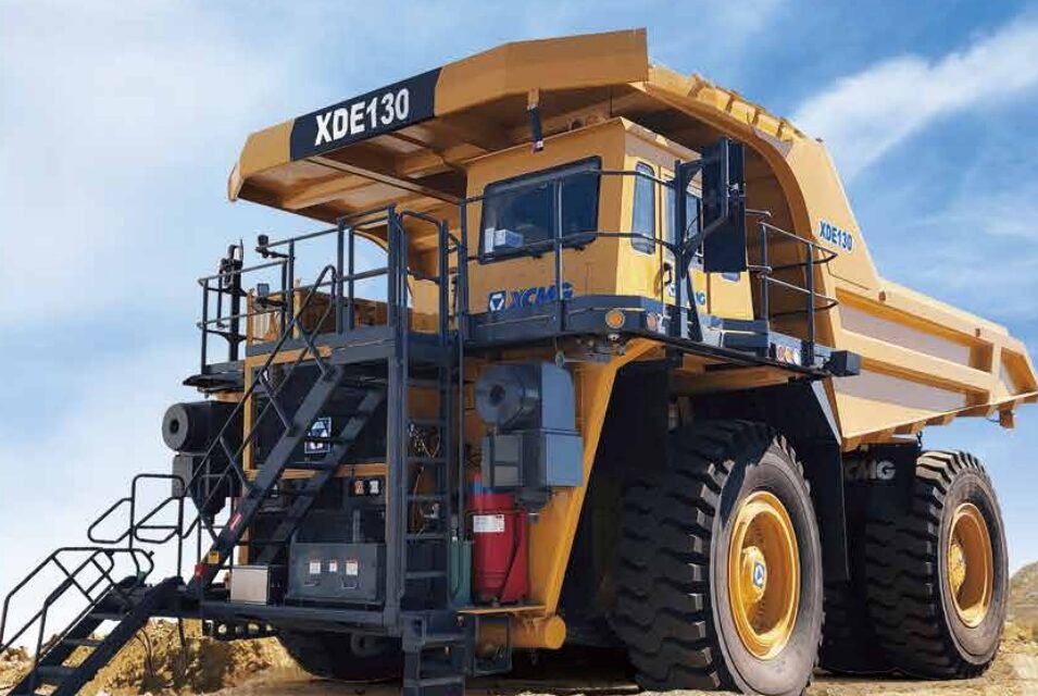 XCMG amplia a oferta de caminhões e máquinas no País