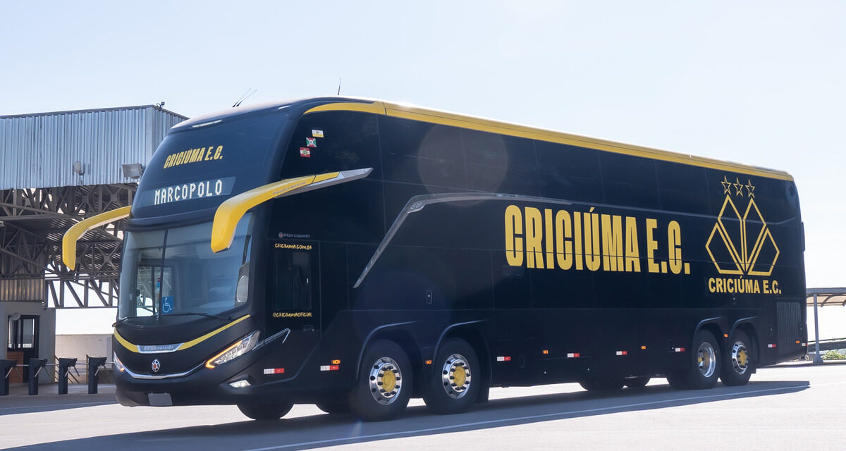 Time do Criciúma recebe ônibus da Scania e Marcopolo