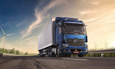Asteca Hinomoto amplia frota de caminhões com a Mercedes-Benz