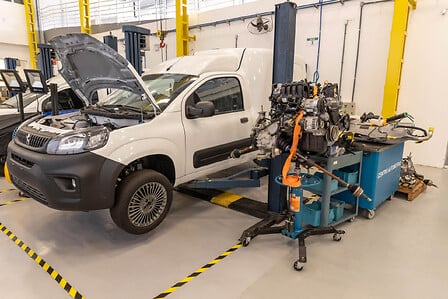 Peugeot mostra protótipo de Partner Retrofit 100% Elétrica