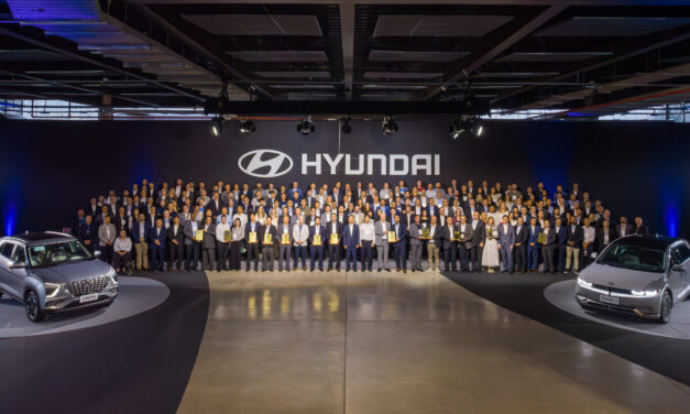 Hyundai premia seus 12 melhores fornecedores