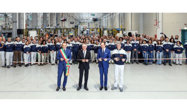 Stellantis já produz transmissões eletrificadas de dupla embreagem