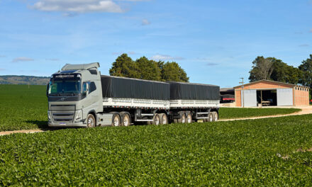 Volvo coloca na prateleira de ofertas caminhões FH movidos a B100