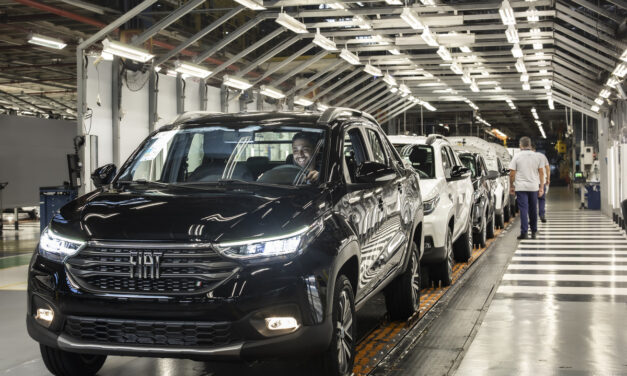 Stellantis contratará 1,5 mil funcionários para as linhas de produção de Betim e Porto Real