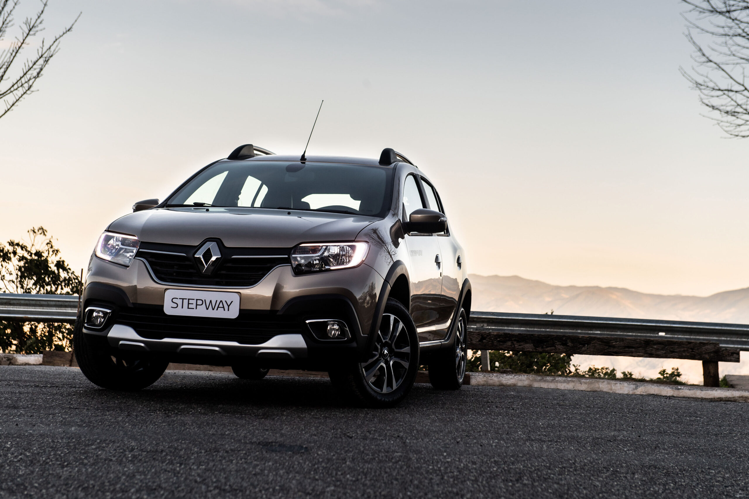 Renault Sandero (ou Stepway) finalmente sai de cena