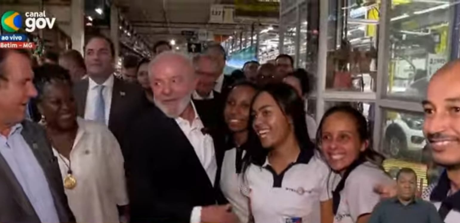 Lula na Stellantis: “Se me convidarem, estarei no Salão do Automóvel”.