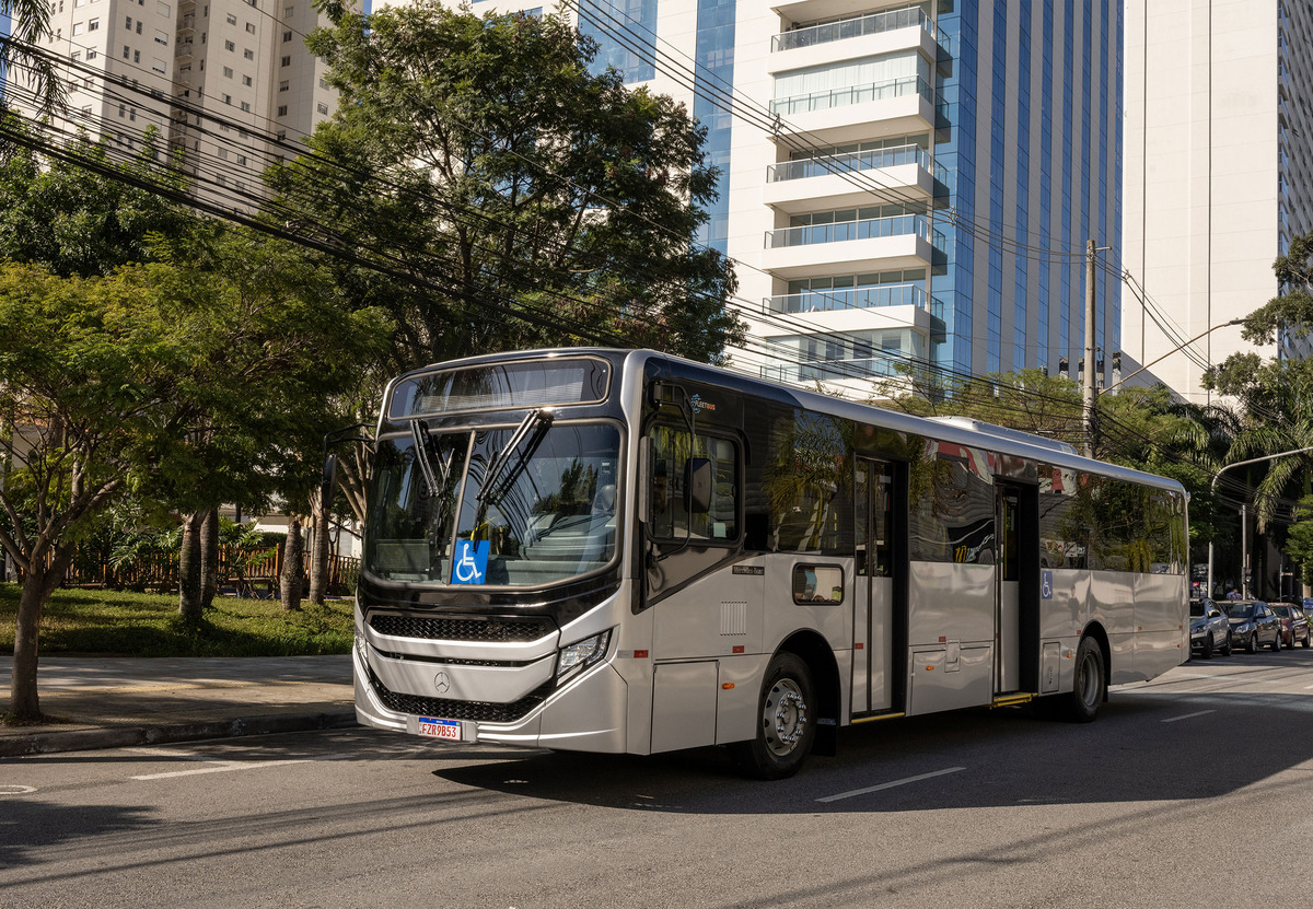 Grupo JAL renova frota de ônibus com a Mercedes-Benz