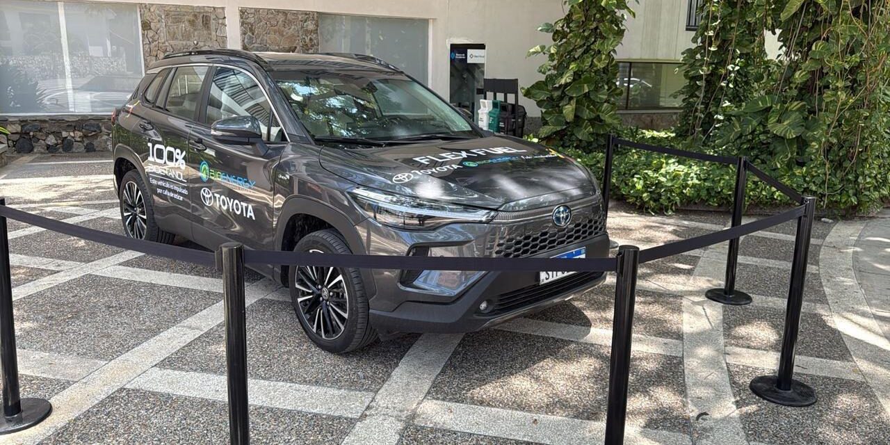 Toyota propõe cooperação para uso da tecnologia híbrida-flex na Colômbia