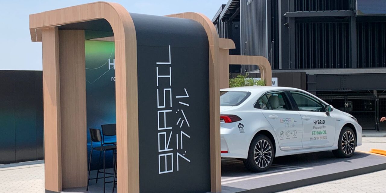 Toyota brasileira mostra tecnologia híbrida-flex no Japão