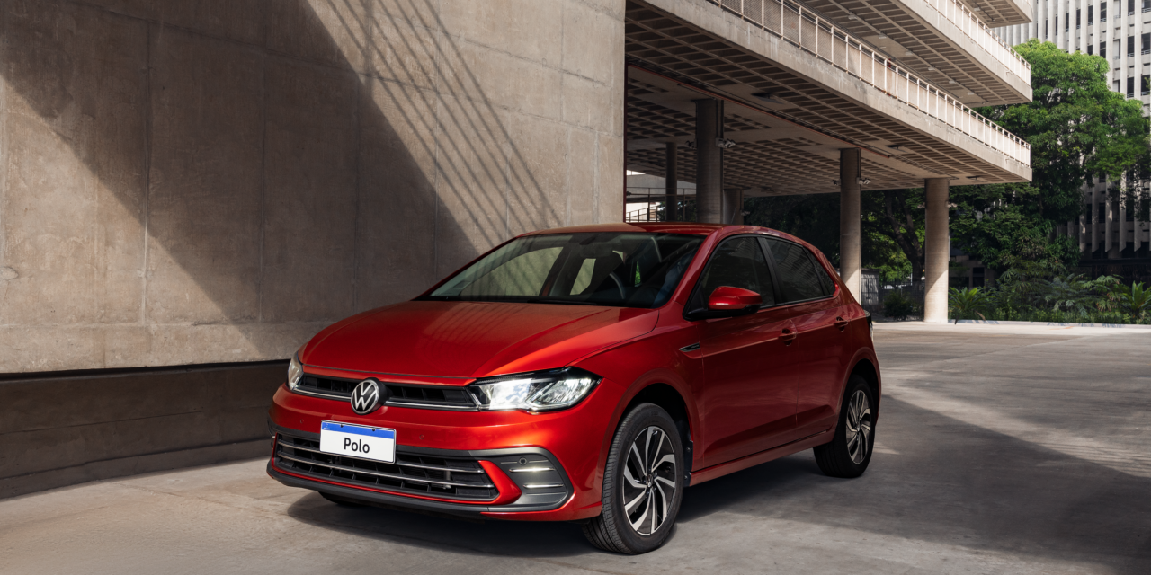 VW Polo supera Strada e lidera ranking de modelos em abril