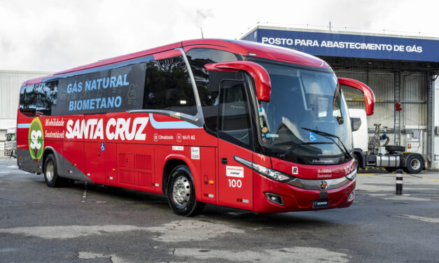 Viação Santa Cruz e Scania colocam ônibus rodoviário a gás para rodar