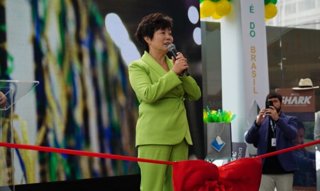 Stella Li, da BYD: “Somos super bem-sucedidos, por isso notícias falsas”.