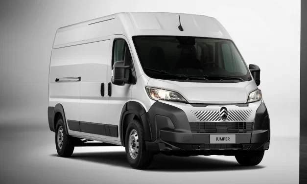 Na linha 2026, Citroën Jumper ganha motor mais potente