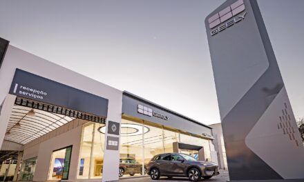 Eletrificados atingem participação de 13,6% no mercado de carros