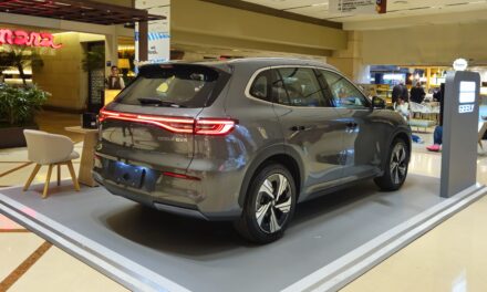 Geely abre primeiras concessionárias este mês