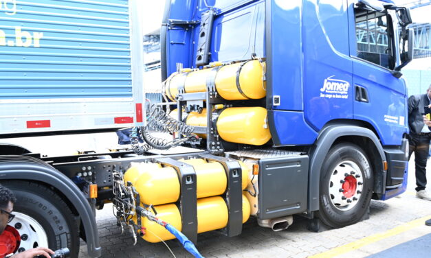 Jomed começa a operar frota de caminhões com biometano